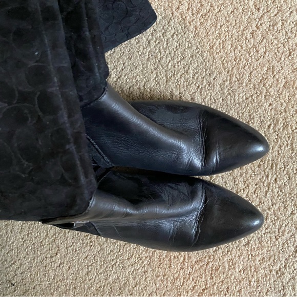 Coach high heeled boots, leather and suede, size 9. Black with signature C’s. - Picture 8 of 8